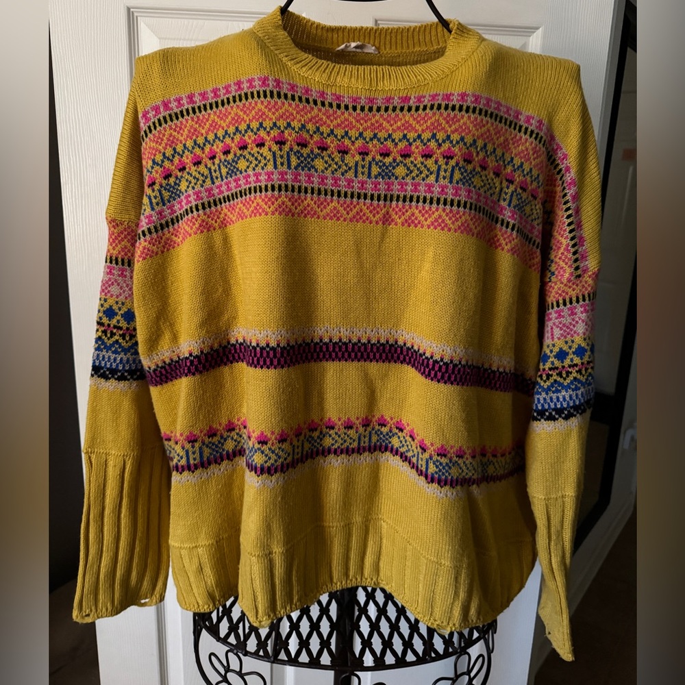 easel sweater